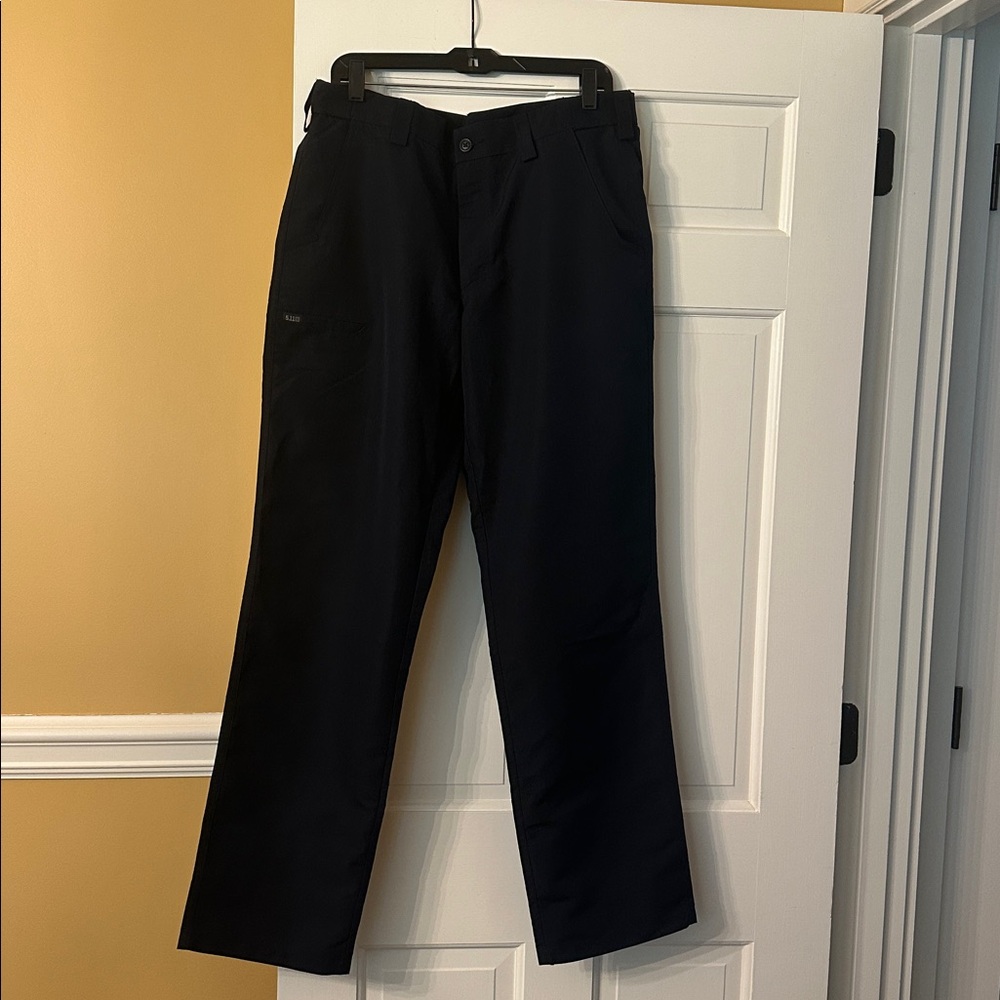 Mens 5.11 TACTICAL® Polyester Lightweight Pant Size 34 x 34 NWOT- Navy Blue